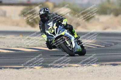 media/Nov-02-2025-CVMA (Sun) [[337aff29ab]]/Race 11-Amateur Supersport Open/